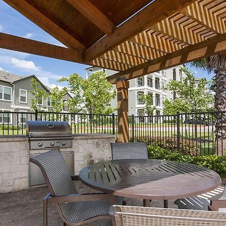 Luxury Townhomes - Evonify Stays 오스틴 외부 사진